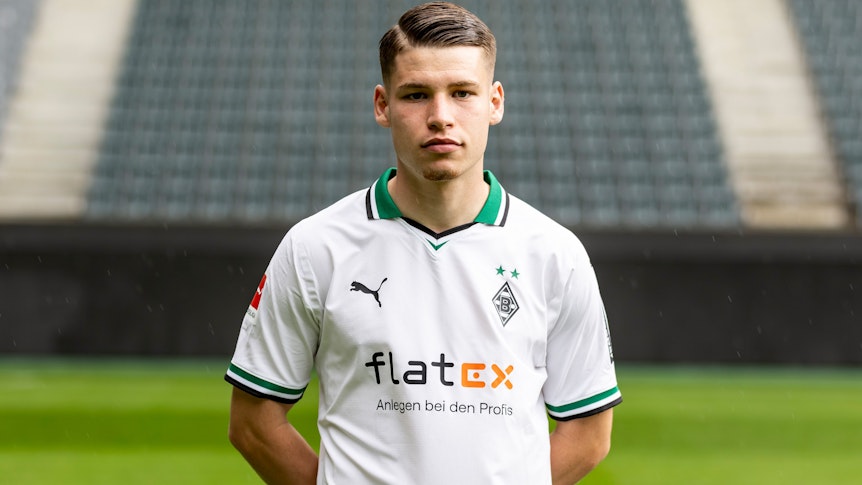 Lukas Ullrich, Verteidiger von Fußball-Bundesligist Borussia Mönchengladbach in der Saison 2023/2024.