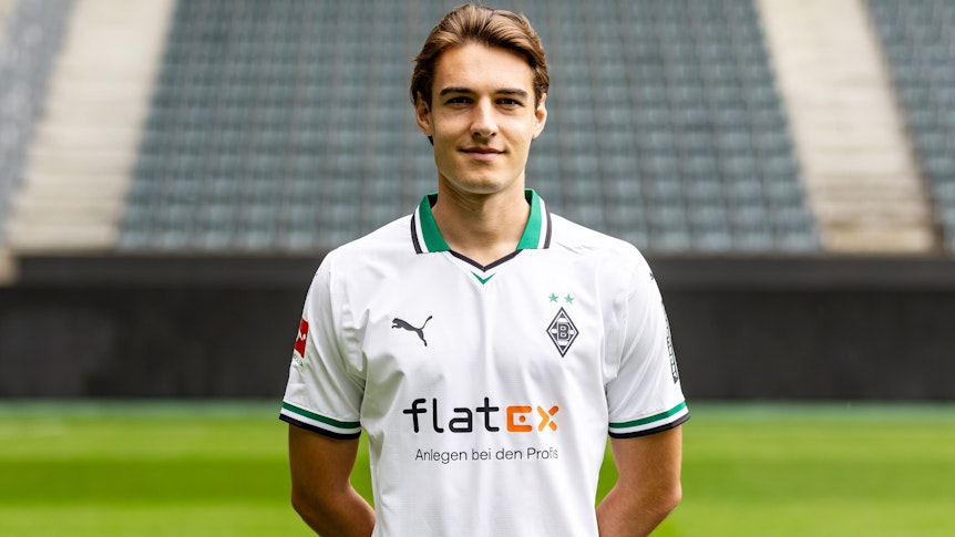 Florian Neuhaus, Mittelfeldspieler von Fußball-Bundesligist Borussia Mönchengladbach in der Saison 2023/2024.