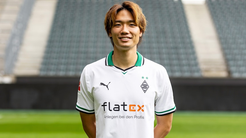 Ko Itakura, Innenverteidiger bei Fußball-Bundesligist in der Saison 2023/2024. Der Japaner trägt die Rückennummer 3.
