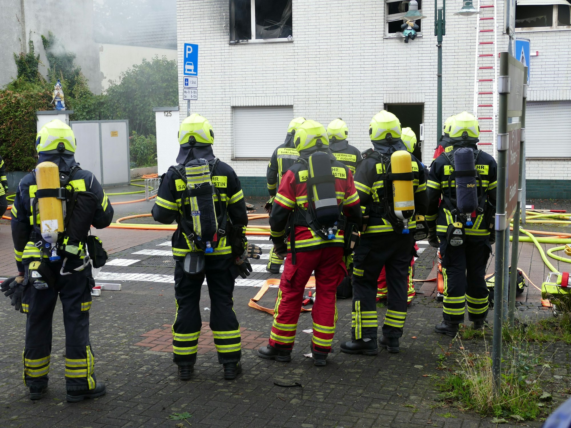 Die Feuerwehr war mit 145 Kräften im Einsatz.
