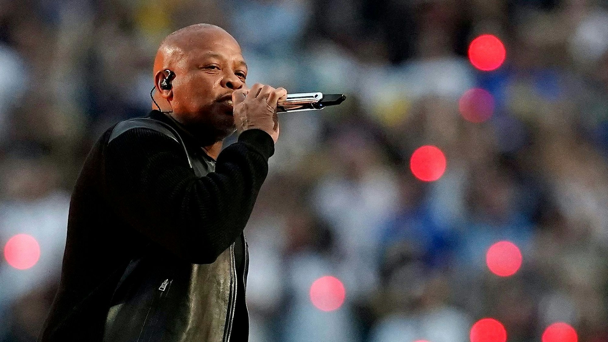 Dr. Dre während der Halbzeitshow des Super-Bowl-Finales 2022 in Inglewood, Kalifornien.