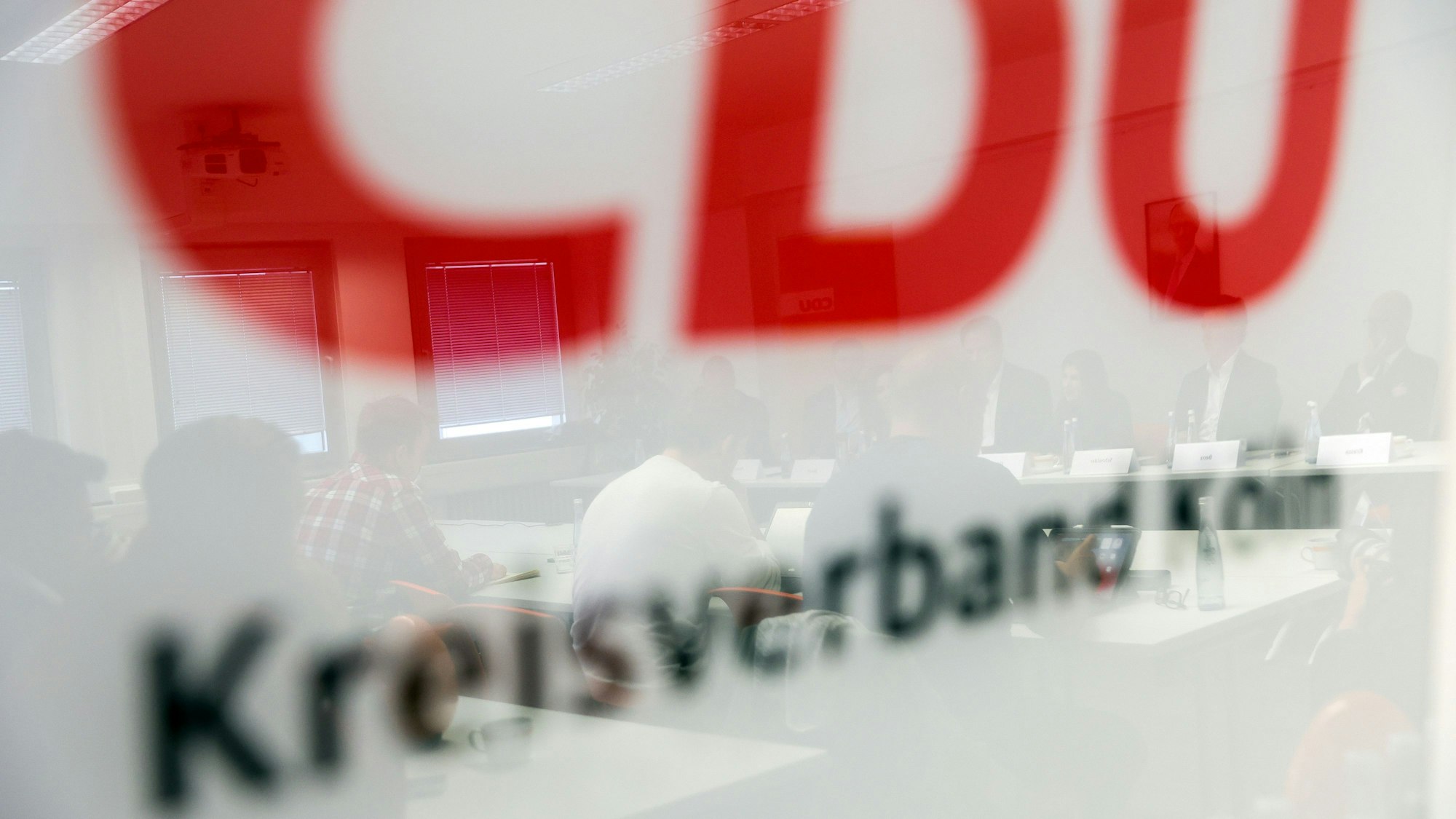 Das Bild zeigt ein Schild der CDU Köln.