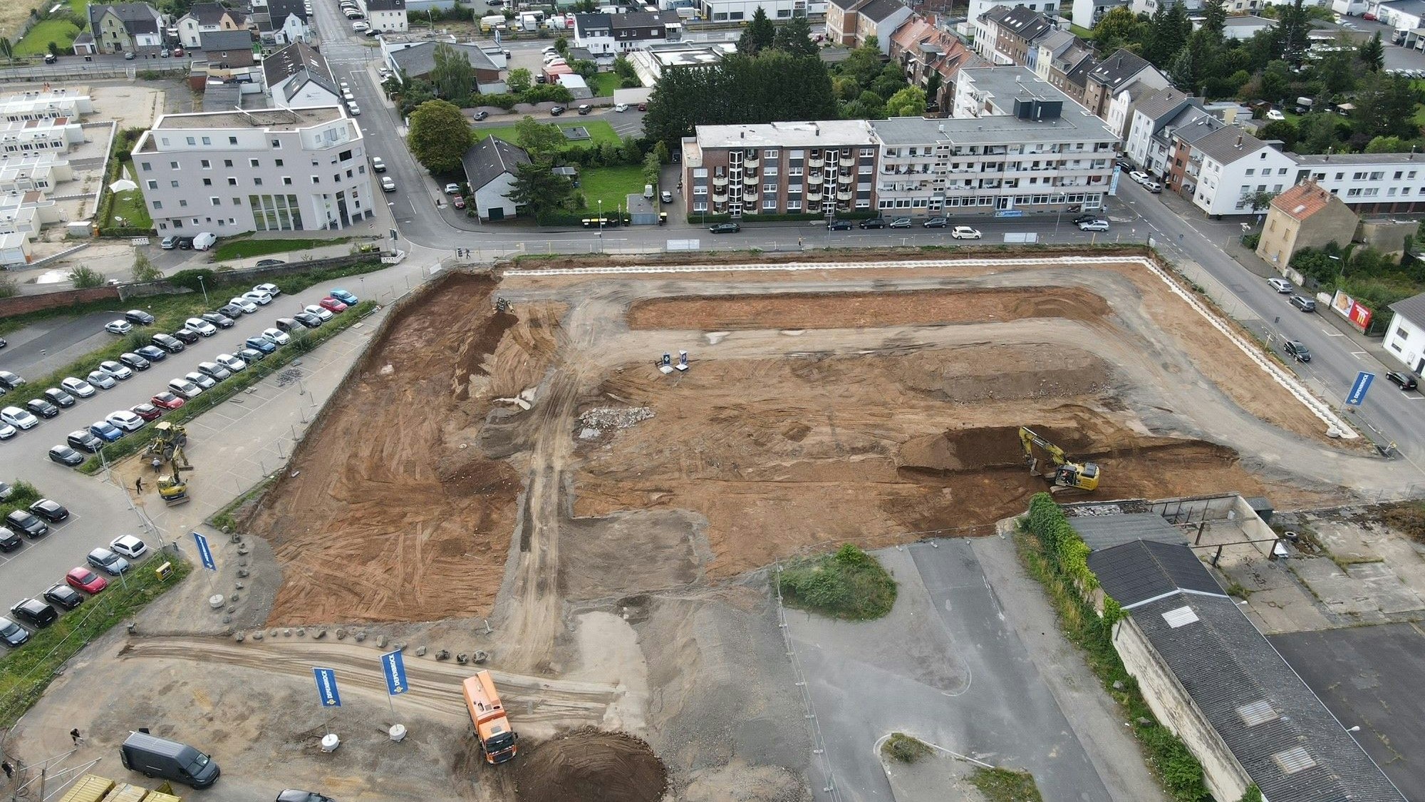 Das Luftbild zeigt den Baugrund, wo im August der offizielle Spatenstich für das neue Rathaus in Euskirchen erfolgte.