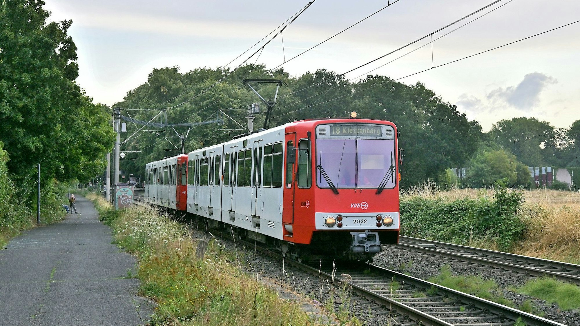 Die KVB muss vier alte Modelle ihrer Stadtbahn-Baureihe 2000 aus dem Betrieb nehmen.