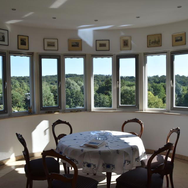 Gerhard und Ursula Kieffer leben seit 27 Jahren in zwei umgebauten Futtersilos
Das Panoramazimmer bietet einen herrlichen Ausblick