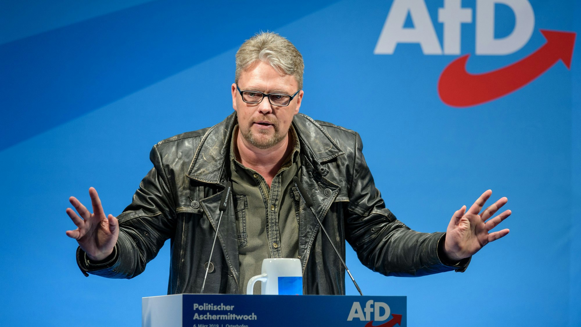 Guido Reil, für die AfD im Europaparlament, sieht sich Vorwürfen aus der eigenen Partei gegenüber. Er soll Mitarbeiterinnen sexuell belästigt haben, schrieb eine Parteikollegin in internen Chats. Nun wehr sich das ehemalige SPD-Mitglied. (Archivbild)
