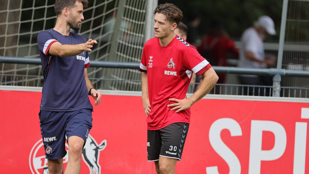 FC-Verteidiger Noah Katterbach hat am Dienstag (22. August 2023) erstmals seit seinem Kreuzbandriss wieder am Geißbockheim trainiert.