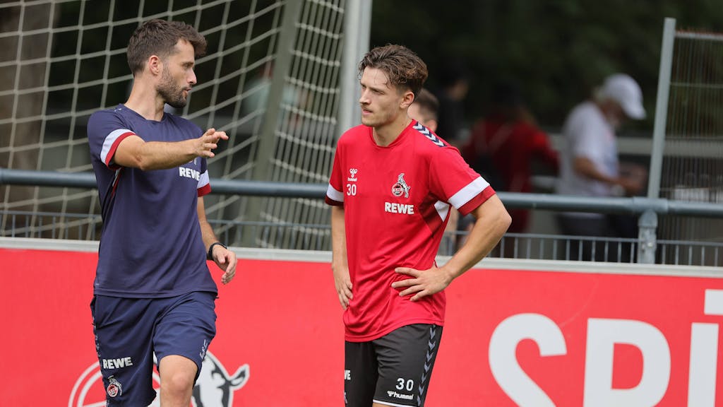 FC-Verteidiger Noah Katterbach hat am Dienstag (22. August 2023) erstmals seit seinem Kreuzbandriss wieder am Geißbockheim trainiert.