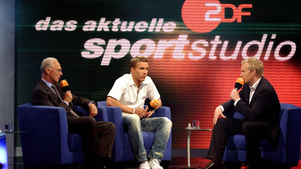 Franz Beckenbauer, Lukas Podolski und Johannes B. Kerner beim „Aktuellen Sportstudio“.&nbsp;