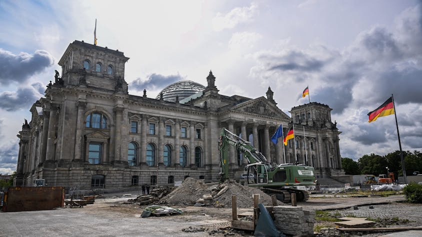 Juni 2023: Eine Baustelle vor dem Bundestag in Berlin.