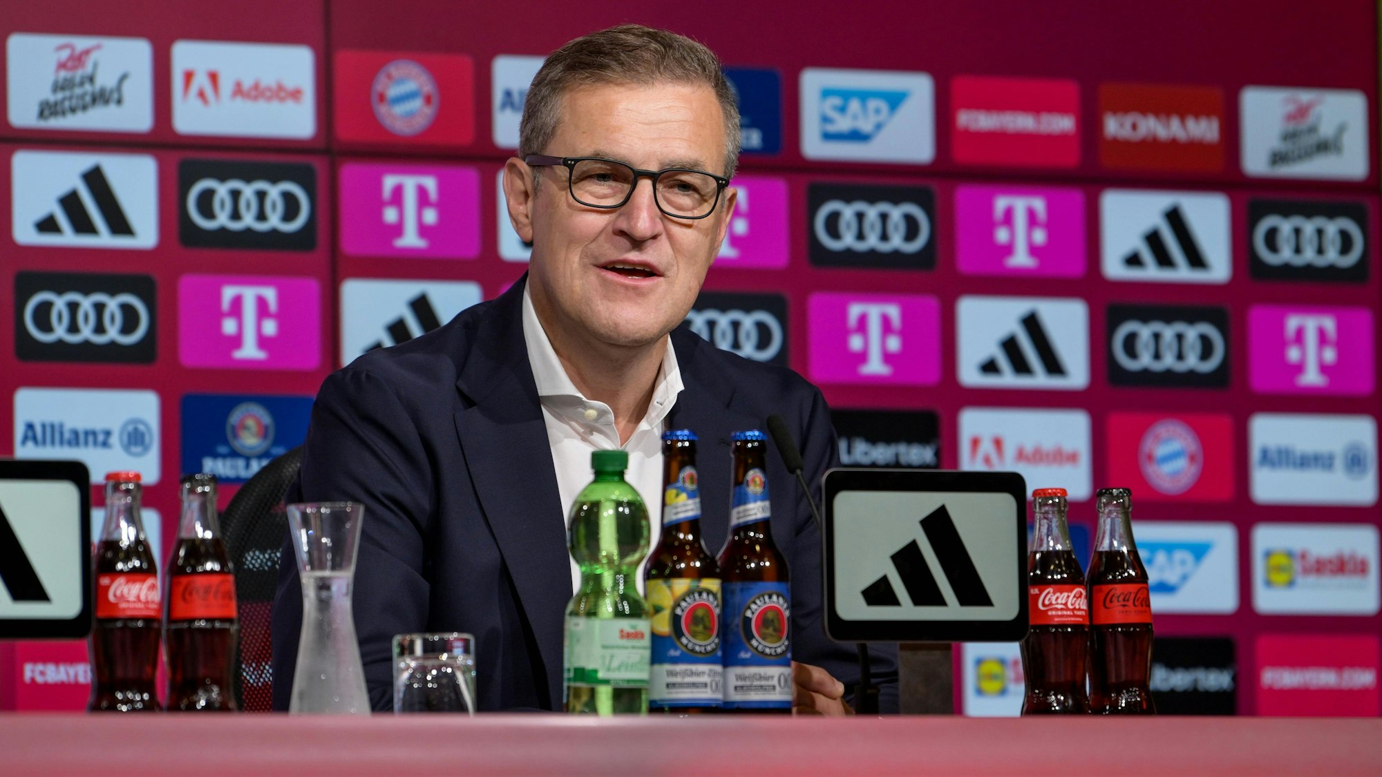 Vorstandsvorsitzende des FC Bayern München Jan-Christian Dreesen sieht seinen Verein erneuter Kritik wegen eines Sponsorings ausgesetzt.