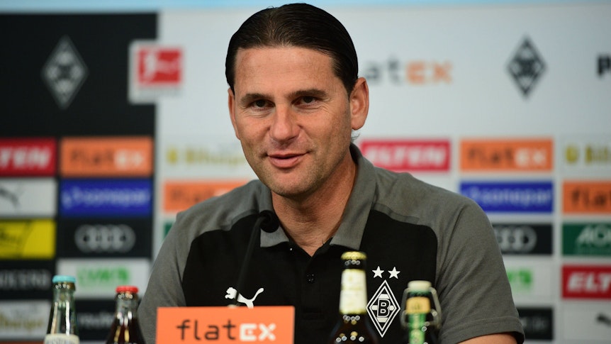 Gerardo Seoane, Trainer von Borussia Mönchengladbach, hier bei der Pressekonferenz der Fohlen am 31. August 2023 vor dem Duell mit Bayern München.