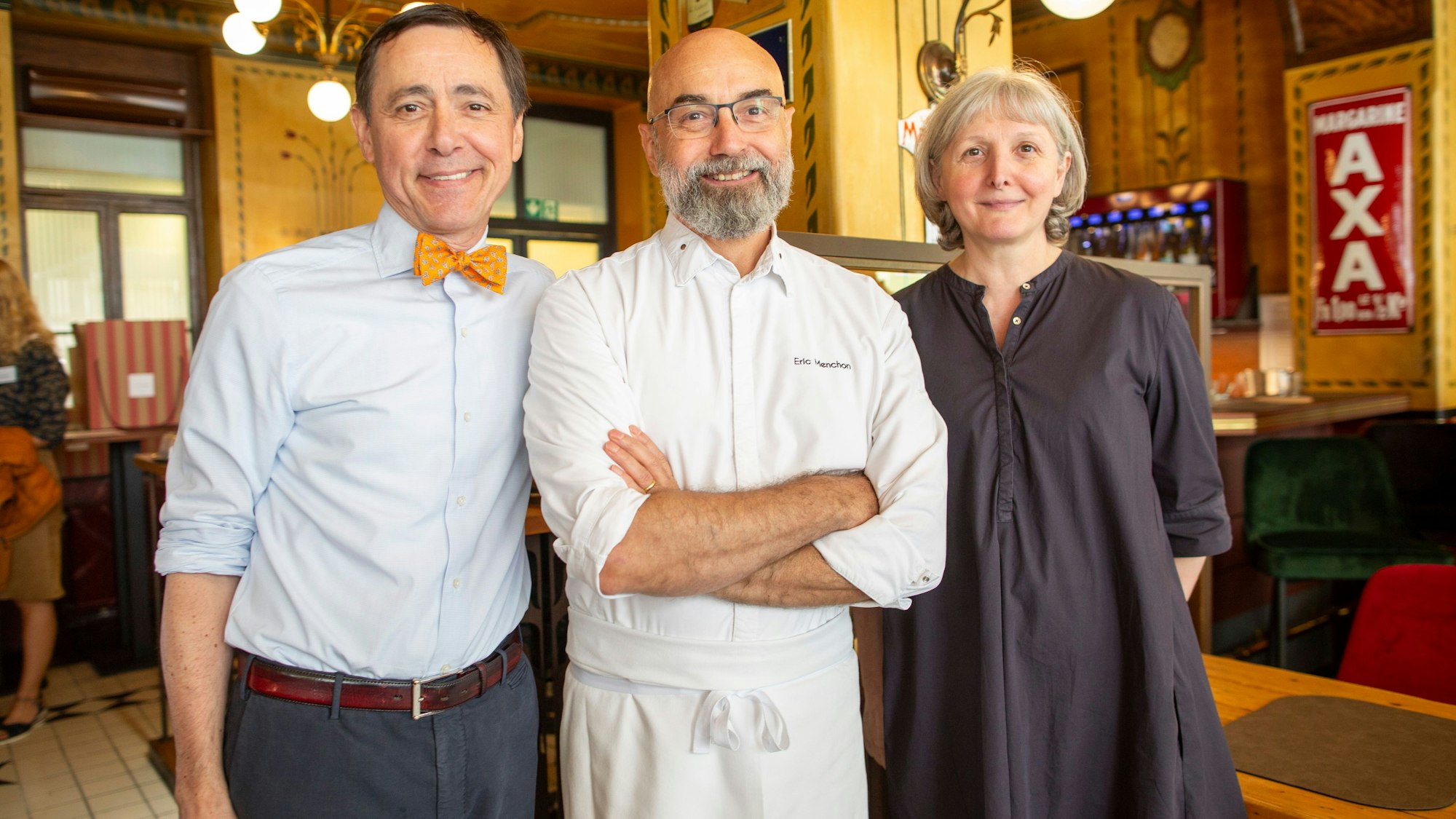 Vincent Moissonnier, Küchenchef Eric Menchon und Liliane Moissonnier freuen sich auf den Neustart.