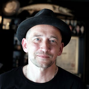 Tobias Mintert führt in Köln mehrere Lokale, unter anderem die „Barracuda Bar“.