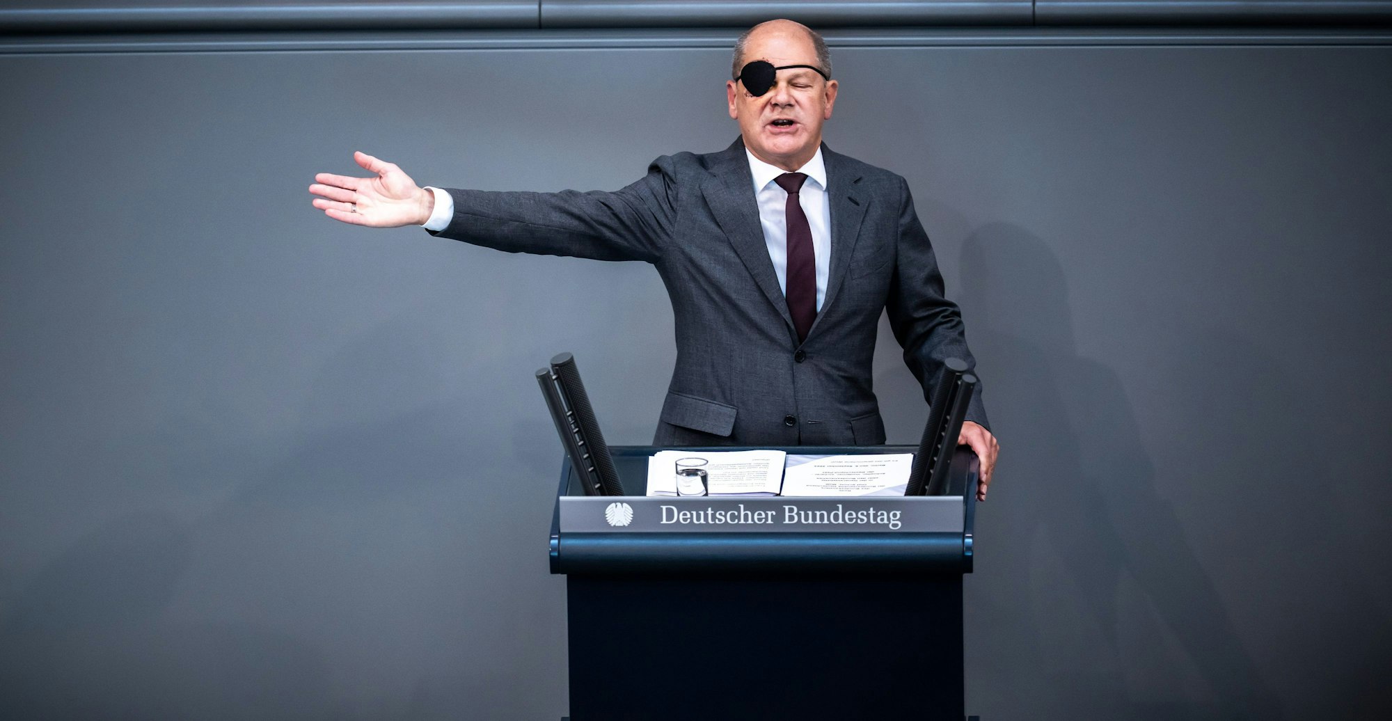 Bundeskanzler Olaf Scholz (SPD) während der Generaldebatte im Bundestag: Scholz verteidigte die Politik der Ampel und schlug einen „Deutschland-Pakt“ vor.