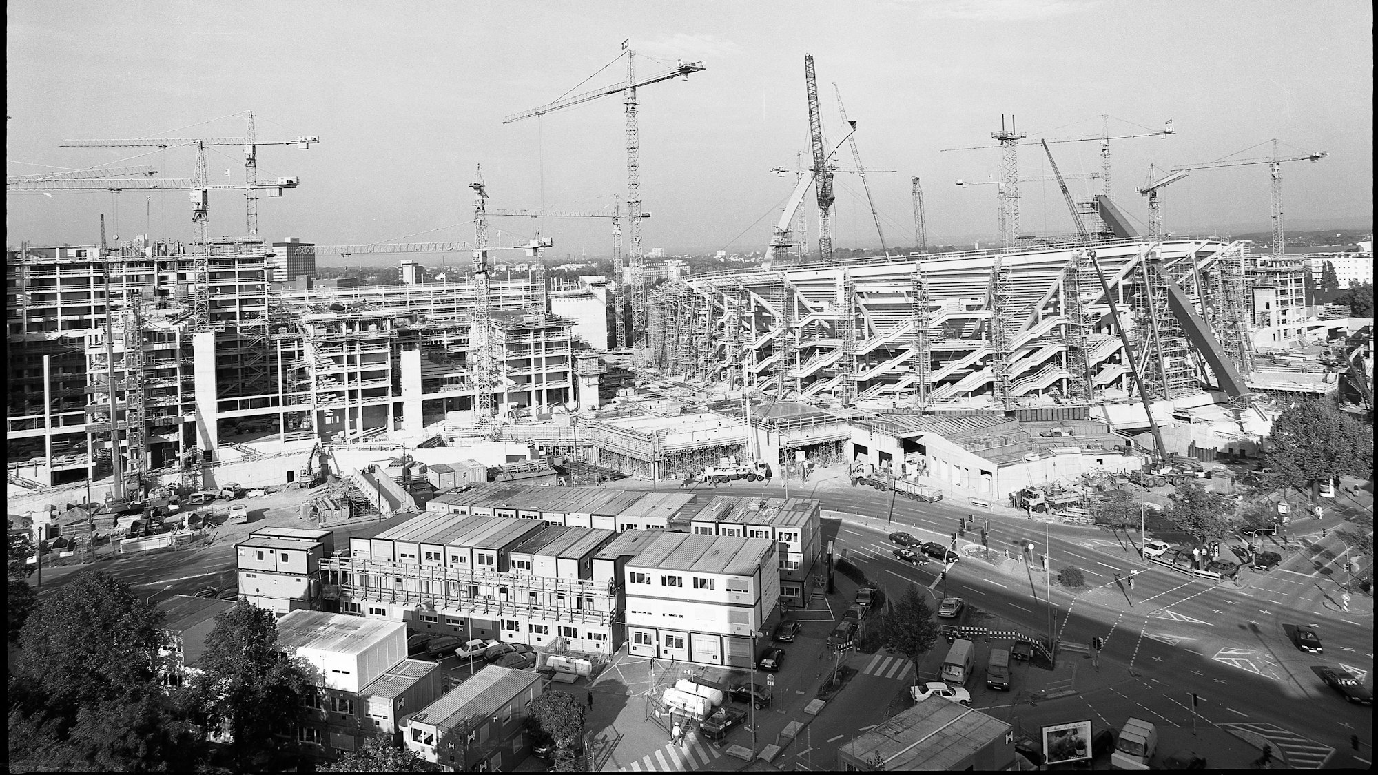 Blick auf die Baustelle der Lanxess-Arena in Köln.