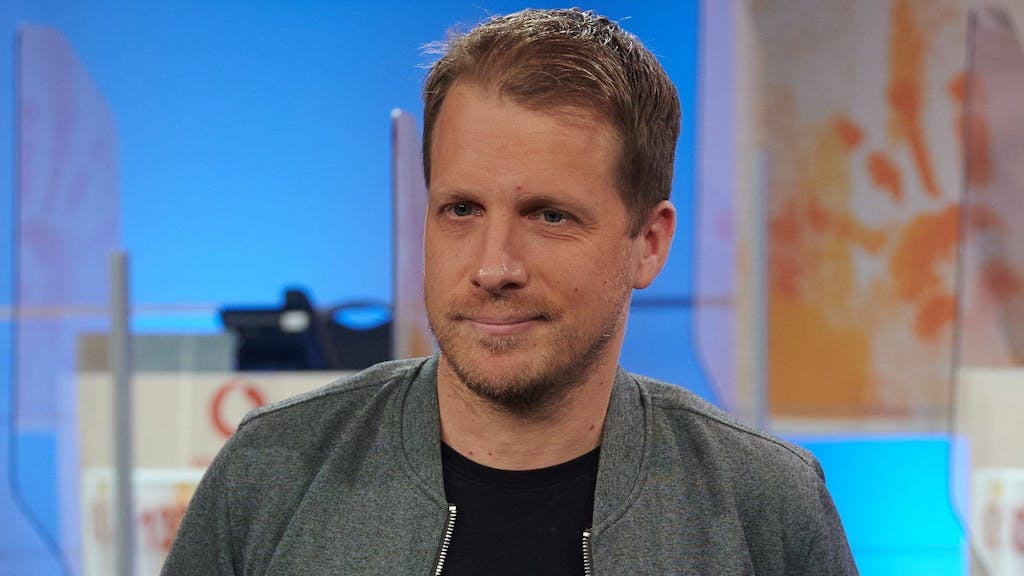 Der Komiker Oliver Pocher steht im November 2020 beim 25. RTL Spendenmarathon im Studio.