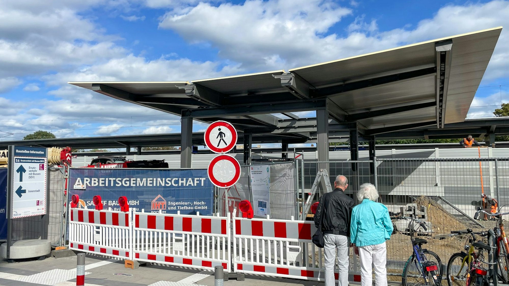 Kein Durchgang zu den Gleisen am Bahnhof Leverkusen-Mitte
