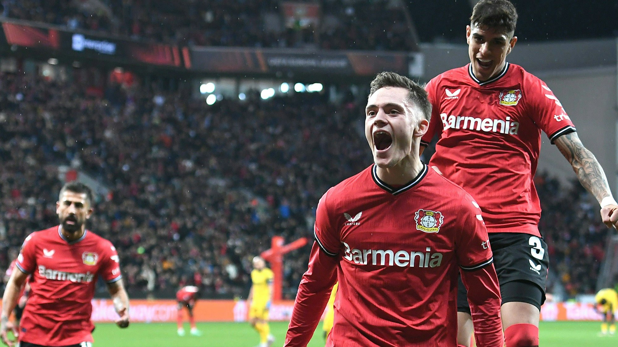 Bayer Leverkusens Florian Wirtz jubelt nach einem Treffer gegen Union Saint-Gilloise im Viertelfinale der letzten Europa-League-Saison. Für die Werkself startet die neue Saison am Donnerstag.