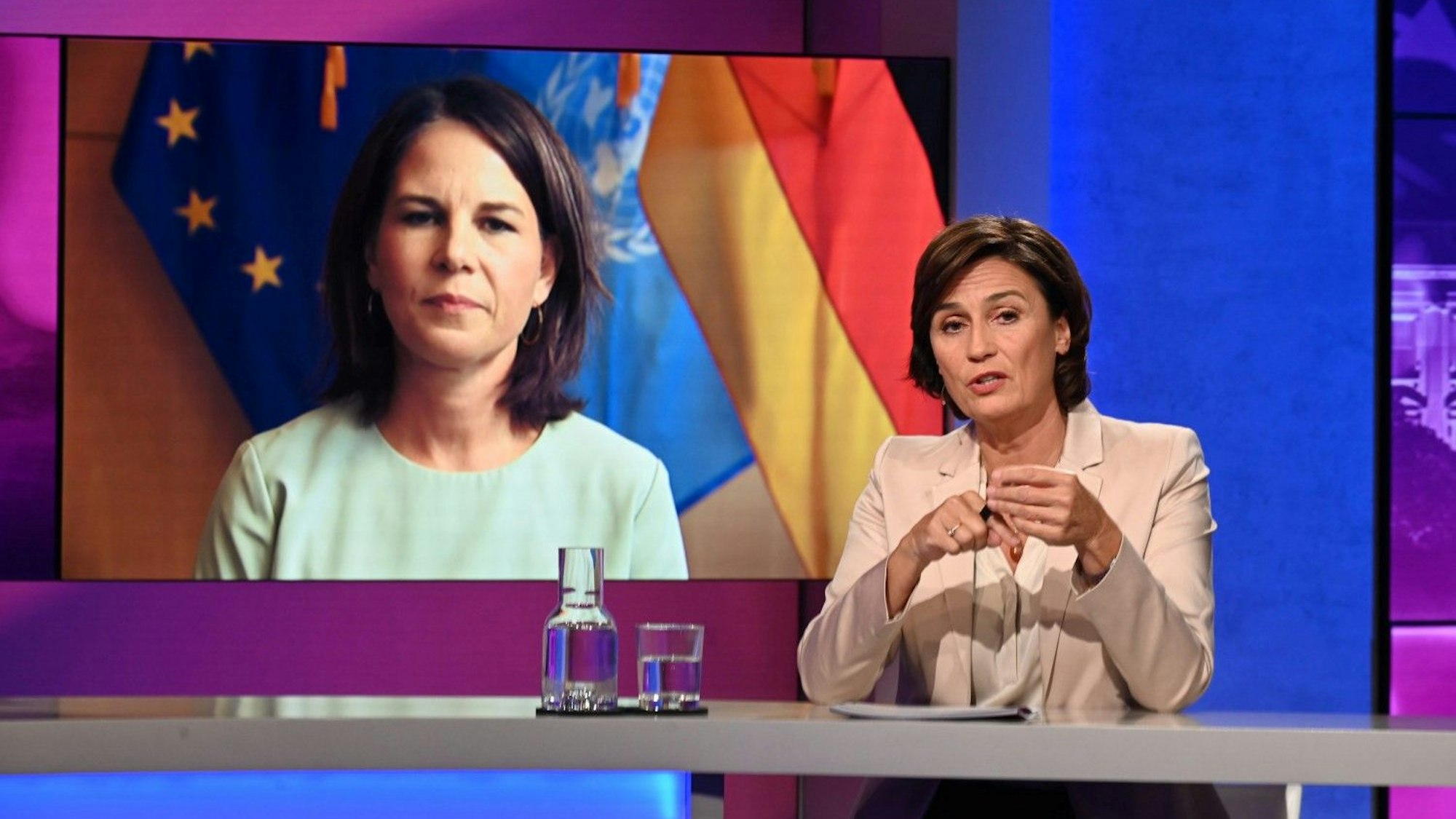 Bundesaußenministerin Annalena Baerbock (Grüne) diskutiert mit Sandra Maischberger in der ARD-Talkshow „Maischberger“ am Mittwoch, 20. September 2023.