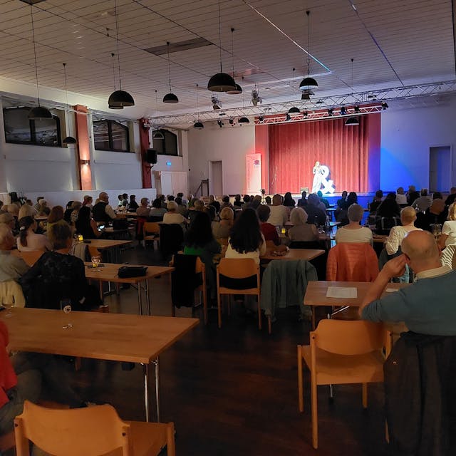 Knacki Deuser &amp; Friends waren in Hitdorf zu Gast bei Comedy im Stübchen.