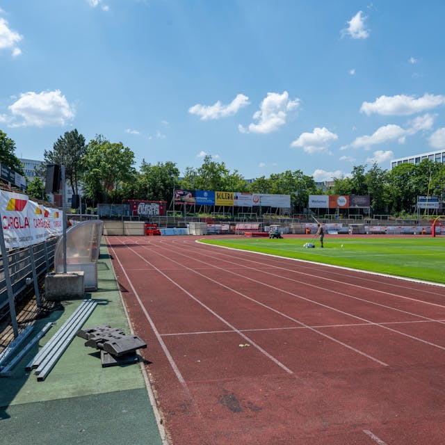 Blick in den Jean-Löring-Sportpark in Zollstock