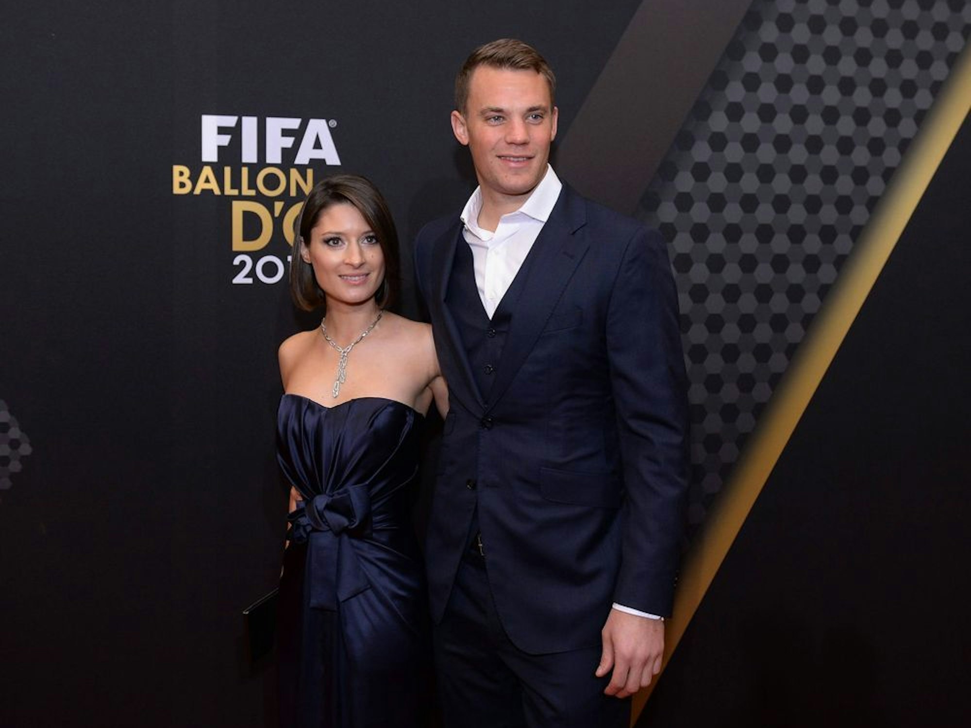 Manuel Neuer mit seiner Ex-Freundin Kathirn Gilch bei der Ballon Dor Verleihung 2013.