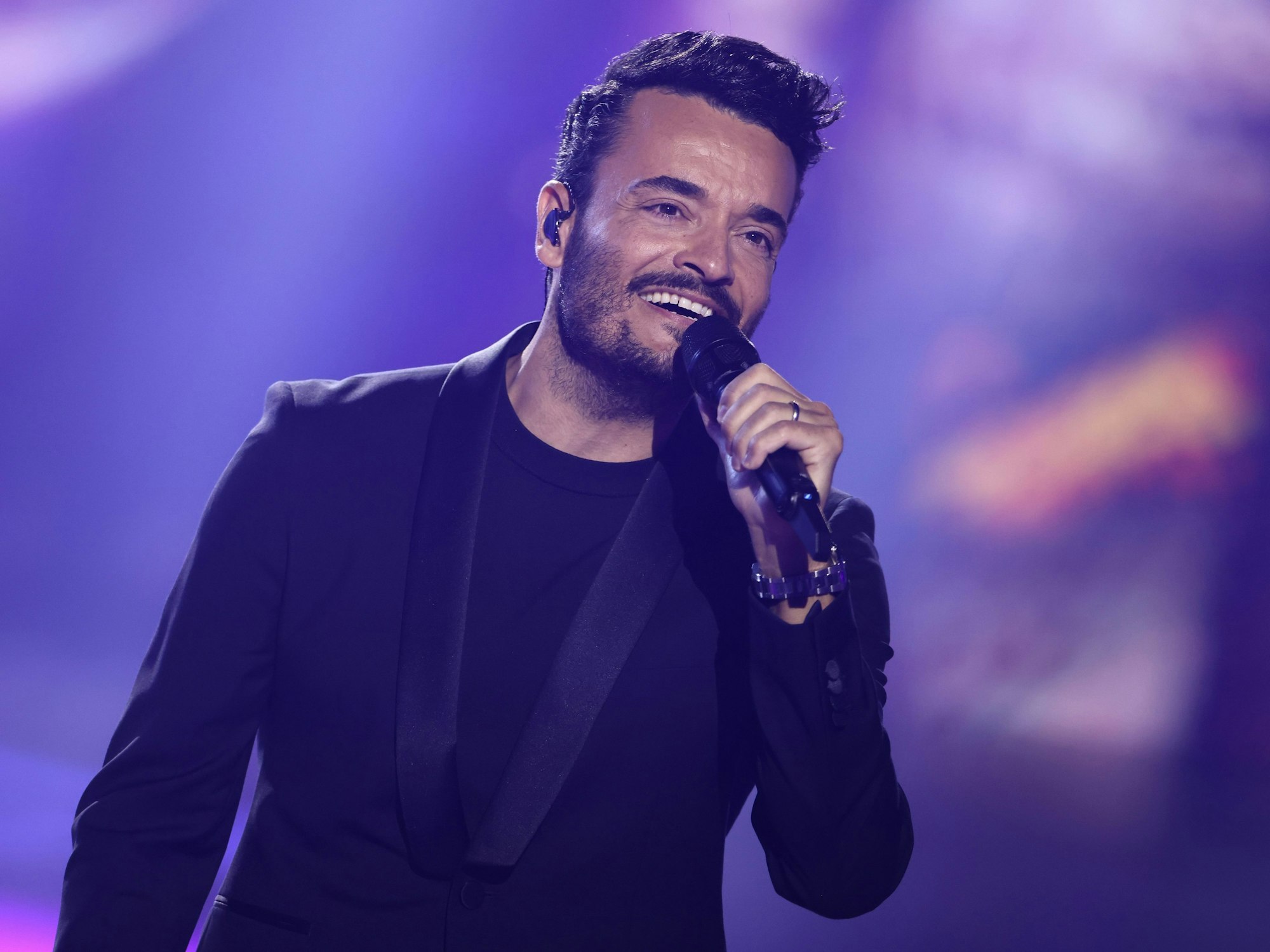 Giovanni Zarrella singt beim Deutschen Fernsehpreis.