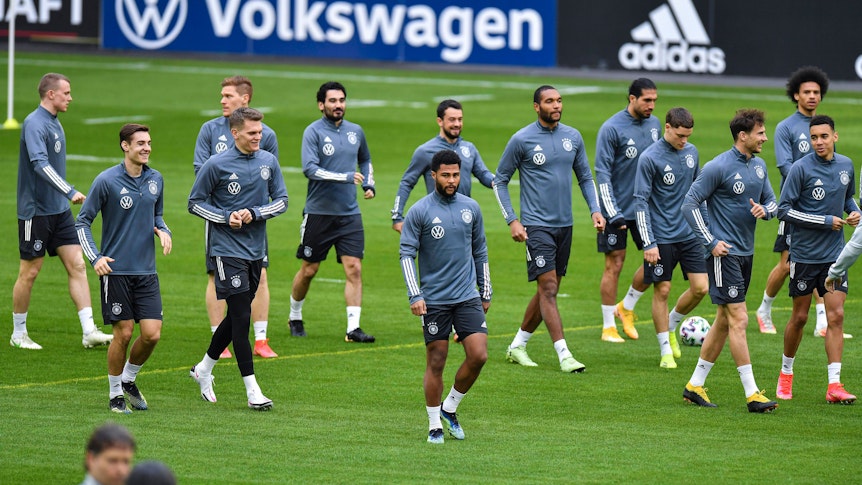 Die deutsche Nationalmannschaft während einer Trainingseinheit in Düsseldorf.