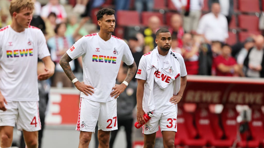 Timo Hübers, Davie Selke und Linton Maina sind nach der FC-Niederlage gegen Stuttgart bedient.