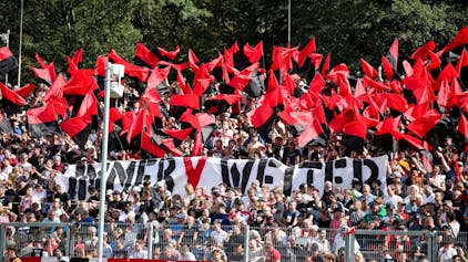 Viktoria Kölns Fans beim DFB-Pokalspiel gegen Werder Bremen