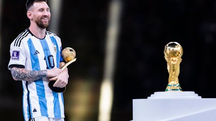 Die Fußball-WM 2022 in Katar gewann Argentinien um Superstar Lionel Messi. Die FIFA gab am Mittwoch (4. Oktober) die Vergabe für die WM 2030 bekannt.