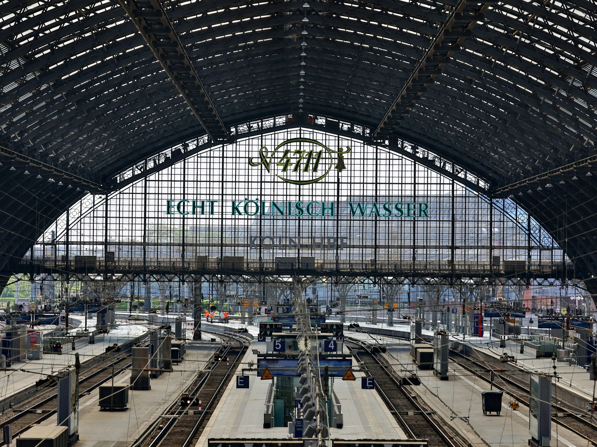 Gleishalle des Kölner Hauptbahnhofes