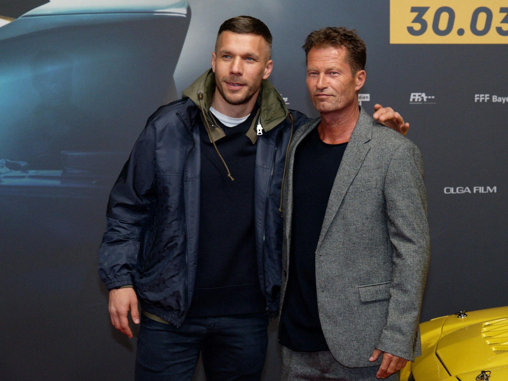 Lukas Podolski und Til Schweiger kommen zu Premiere des Films "Manta Manta – Zwoter Teil".
