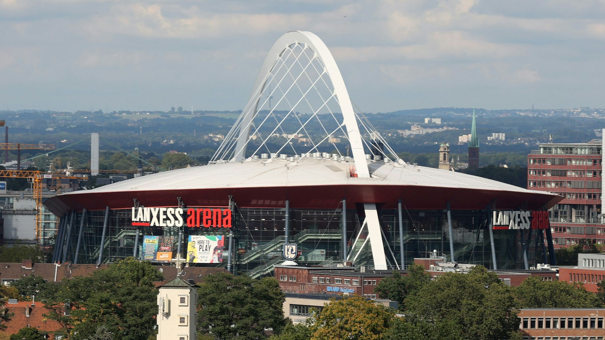 Blick auf die Lanxess-Arena Köln