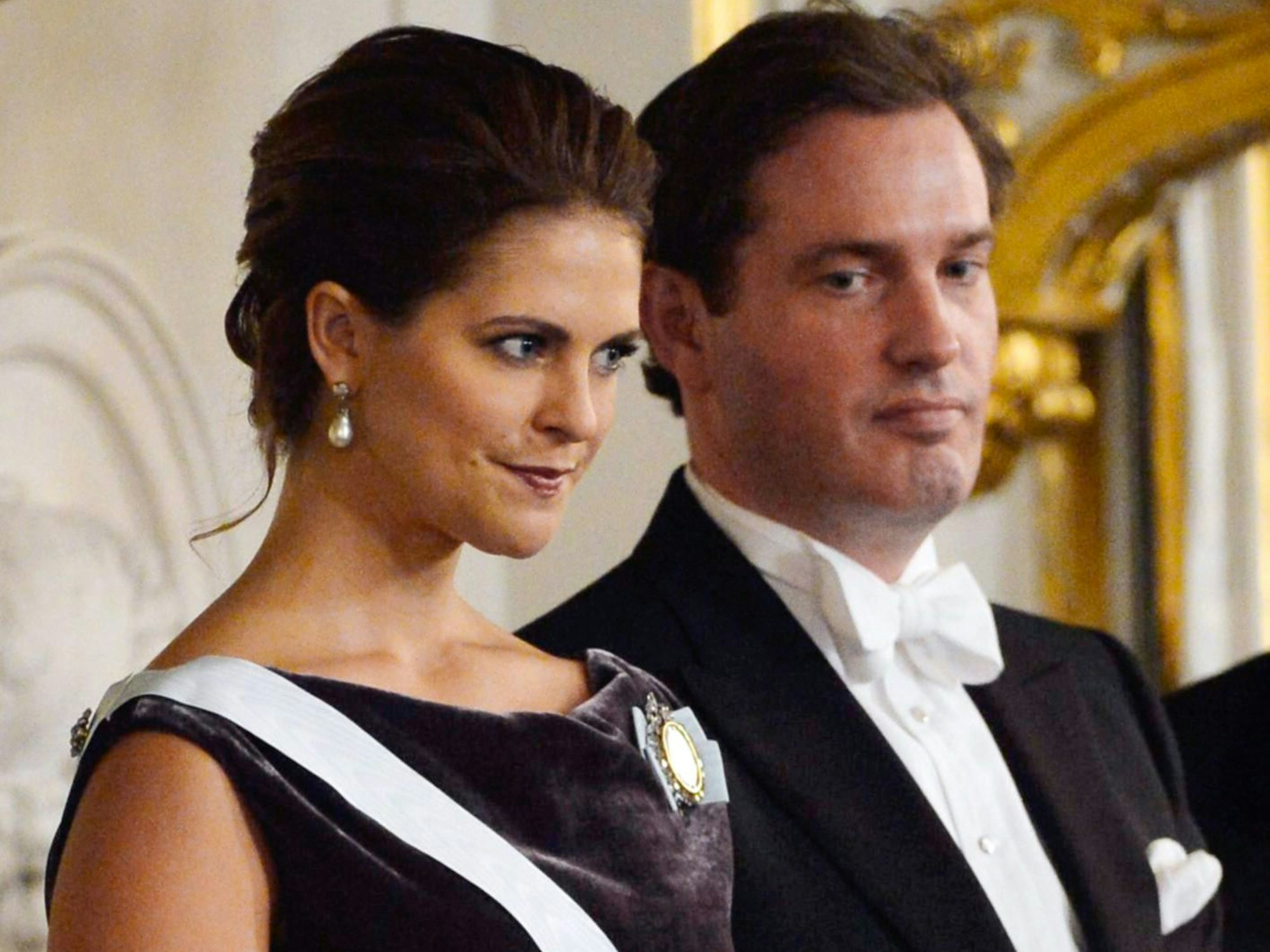 Mit dem britisch-amerikanischen Geschäftsmann Chris O'Neill ist Madeleine seit 2013 verheiratet. Das Paar hat drei Kinder: Prinzessin Leonore (*20. Februar 2014), Prinz Nicolas (*15. Juni 2015) und Prinzessin Adrienne (* 9. März 2018).