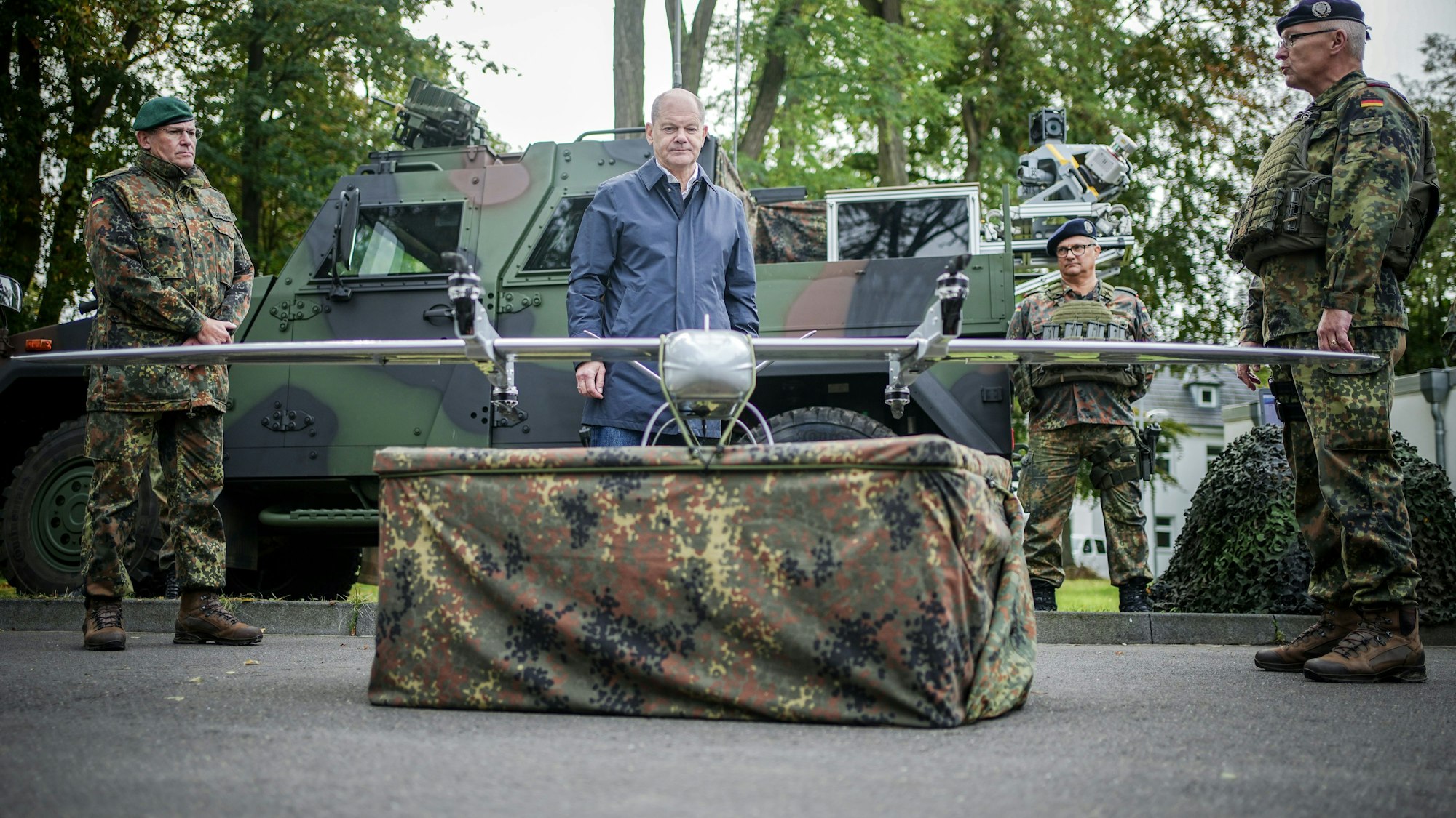 Präsentation einer Drohne der Bundeswehr.
