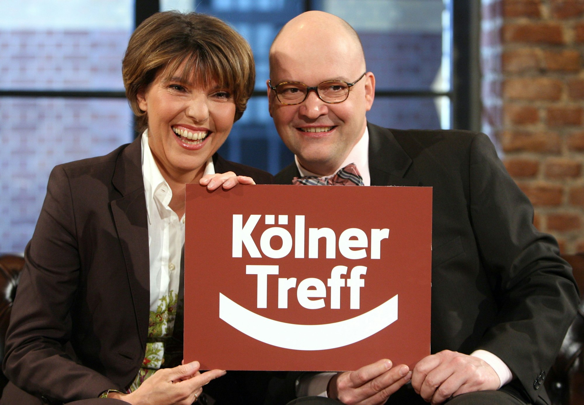 Die WDR-Moderatoren Bettina Böttinger (l) und Achim Winter