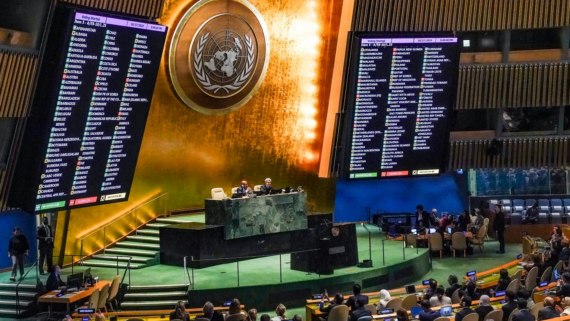Die UN-Vollversammlung hatte am 27. Oktober eine Resolution zur Verbesserung der humanitären Situation und für eine sofortige Waffenruhe im Gazastreifen verabschiedet.