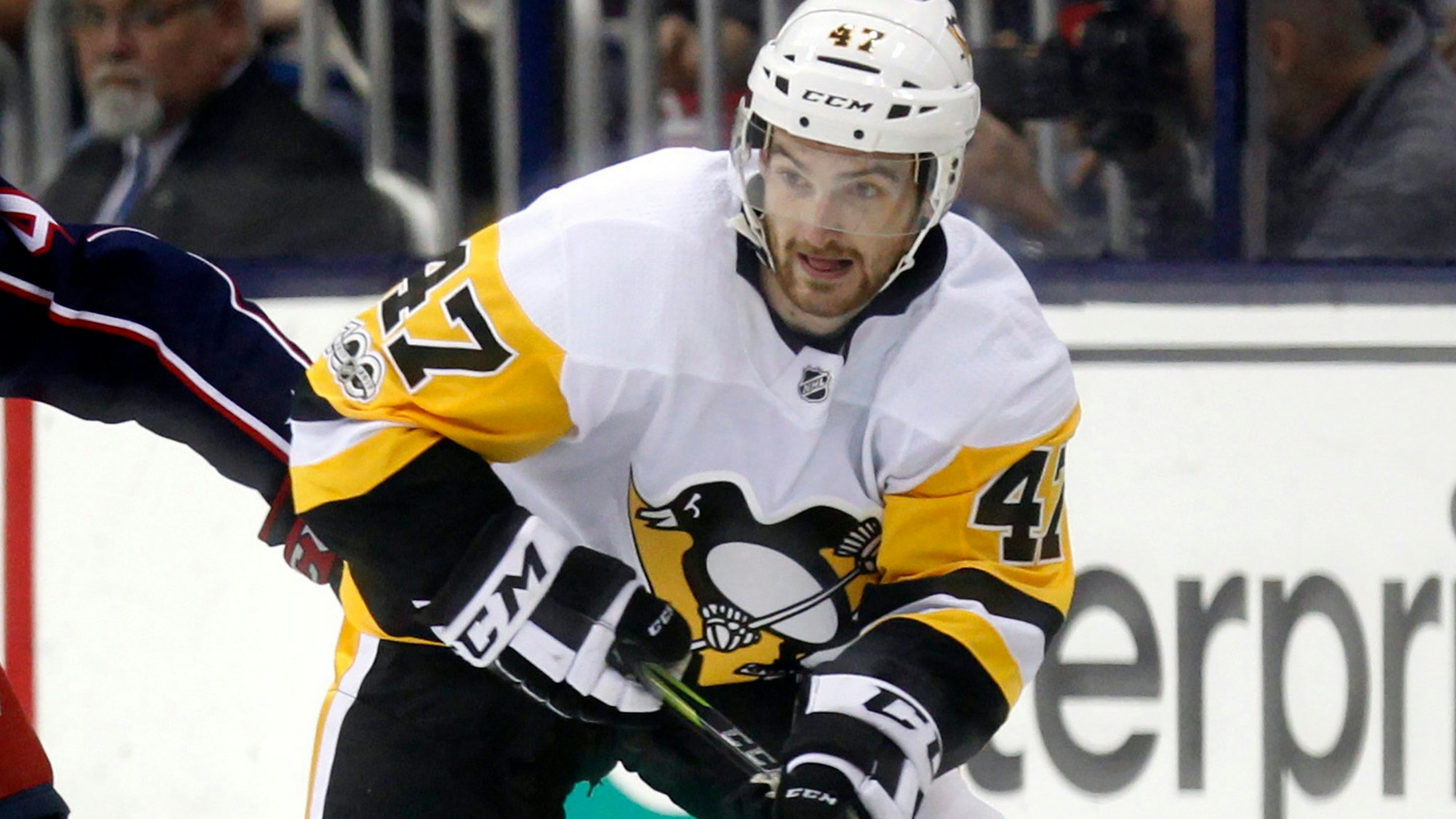 Adam Johnson bestritt insgesamt 13 Spiele für die Pittsburgh Penguins in der NHL.
