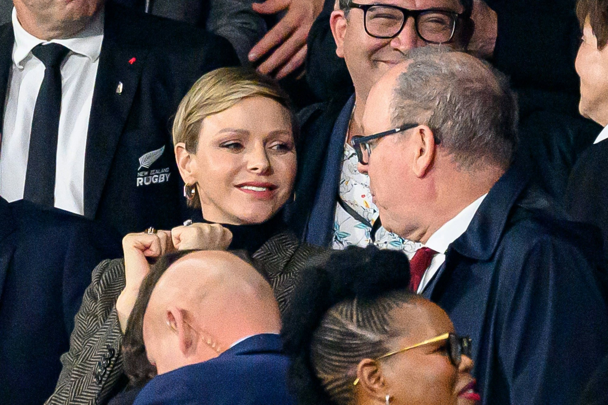 Freuten sich über den Sieg von Südafrika: Charlène von Monaco und Fürst Albert beim Finale der Rugby-WM im November 2023.
