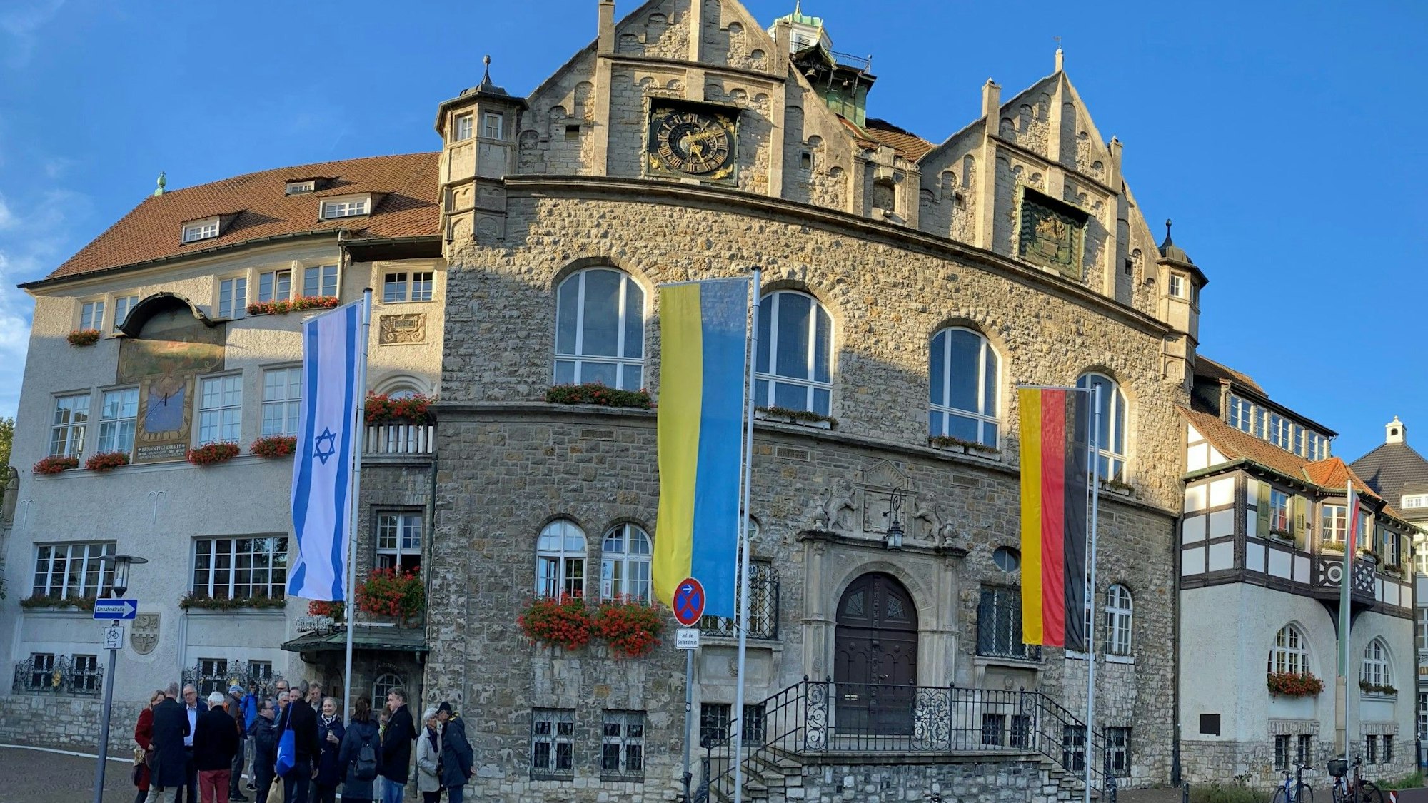 Das Foto zeigt das Rathaus von Bergisch Gladbach