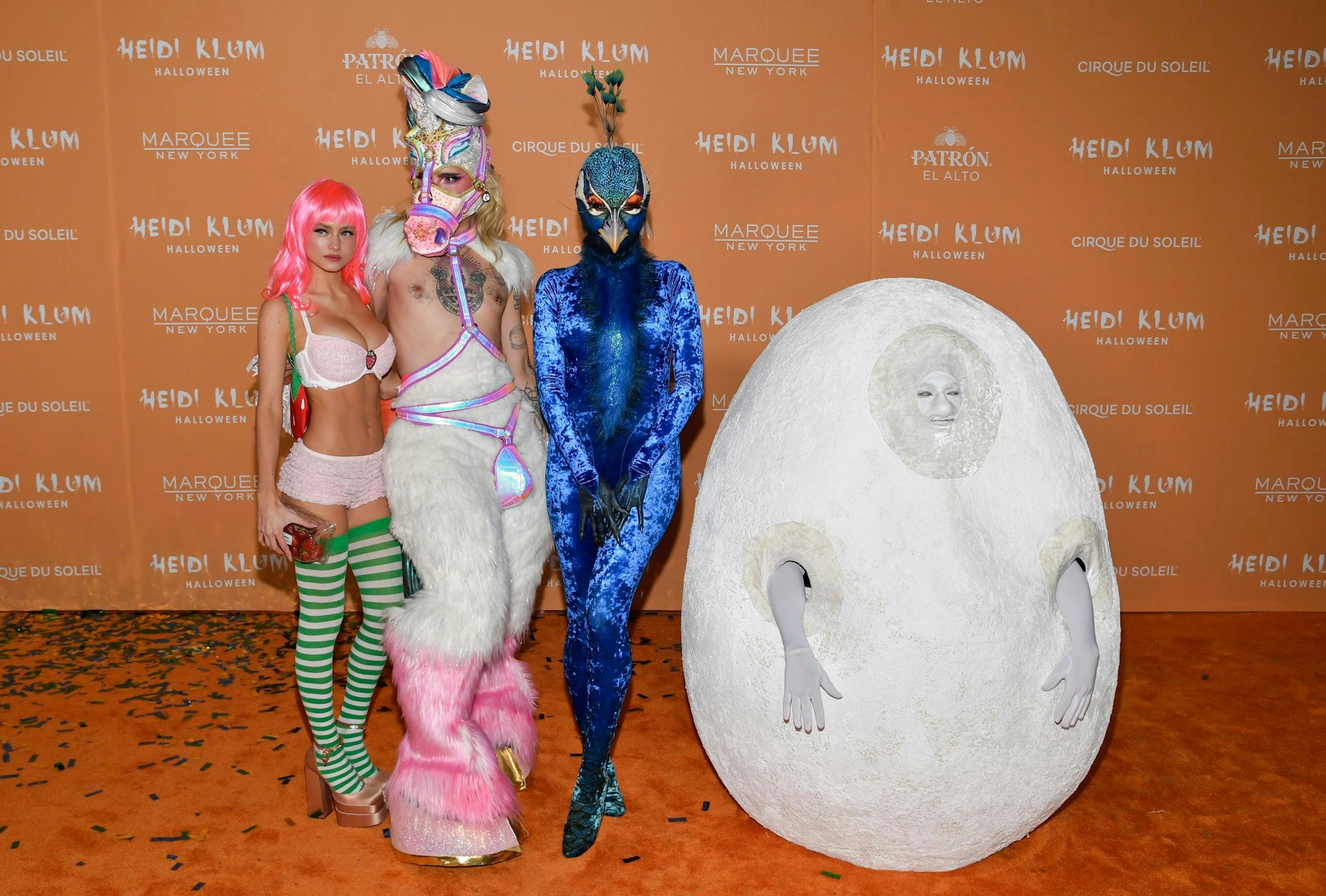 Leni Klum (l-r), Bill Kaulitz, Heidi Klum und Tom Kaulitz besuchen Heidi Klums 22. jährliche Halloween-Party im Marquee.