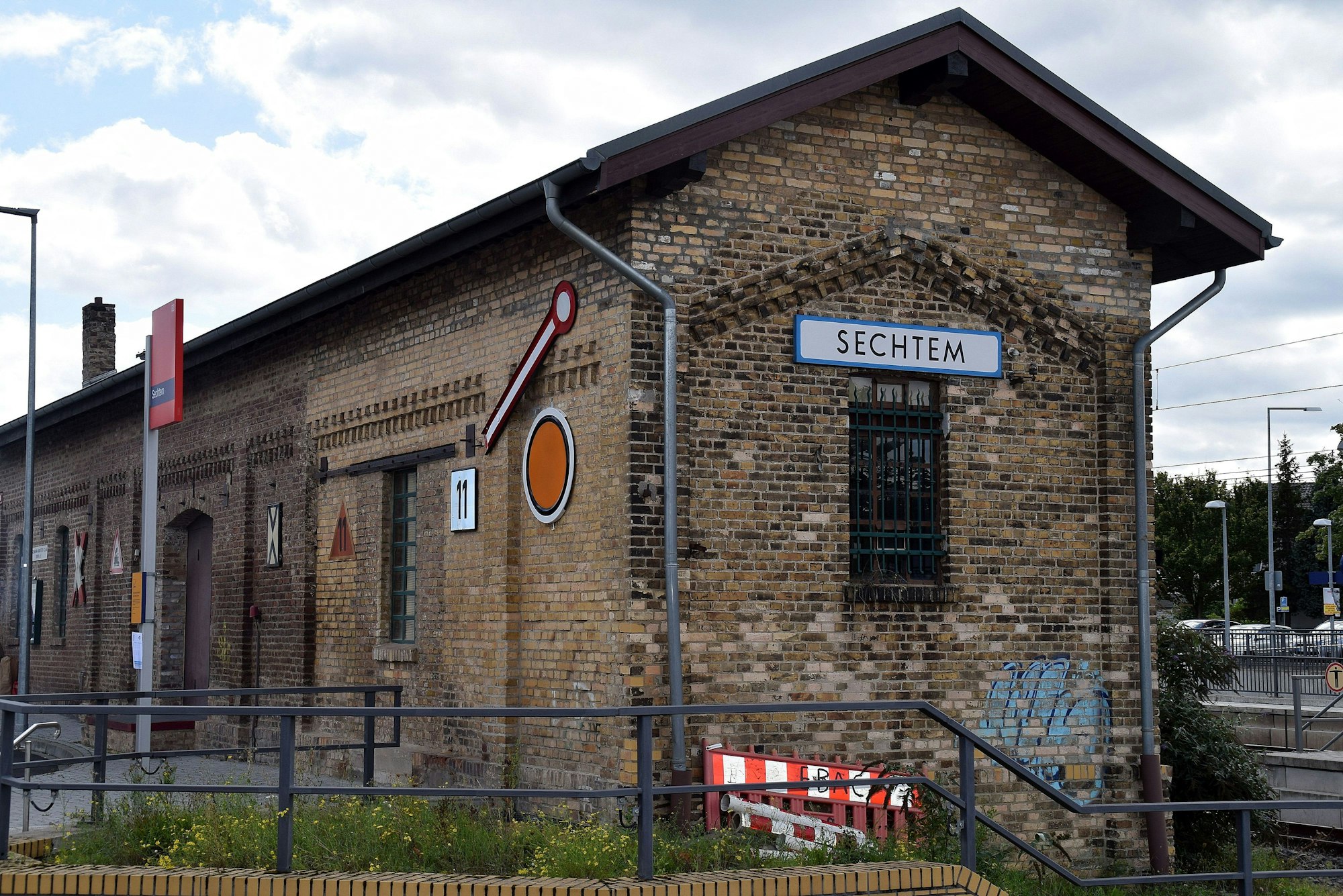 Der historische Güterschupppen am Sechtemer Bahnhof ist das Clubheim des EBAC.