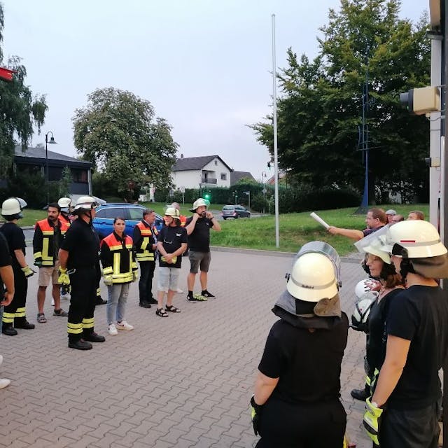 Die Werbekampagnen der Feuerwehr Rösrath (wie der Einsteigertag) hatten Erfolg – nun muss das Personal ausgebildet werden.