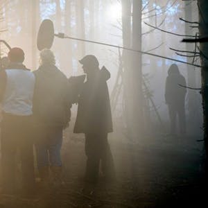 Die Dreharbeiten für „Wäldern“ laufen seit Ende September in Köln und Umgebung. Dabei wird auch in einem Wald in der Eifel und in einem Bunker in Rösrath gedreht.