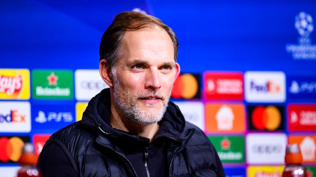 Münchens Trainer Thomas Tuchel reagiert nach dem Spiel bei der Pressekonferenz.&nbsp;