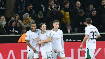 Borussia-Spieler jubeln über einen Treffer.