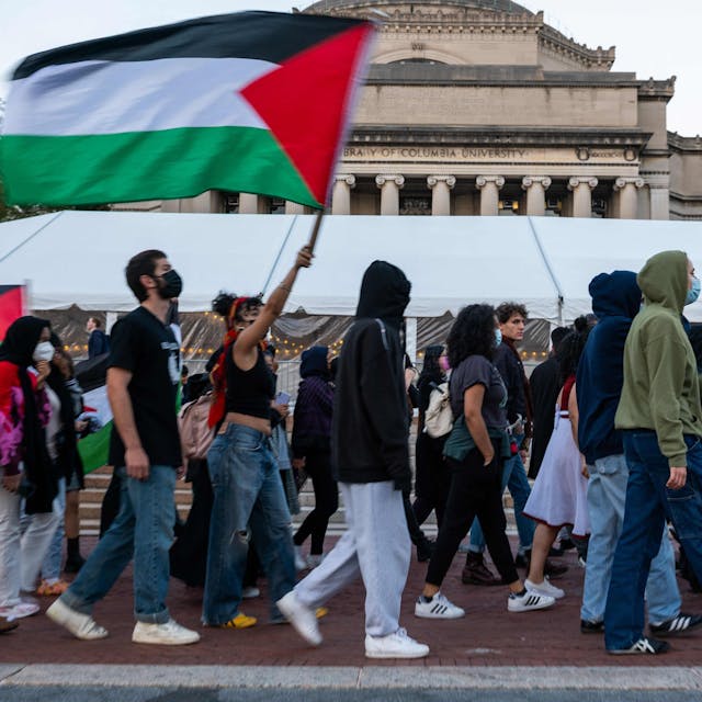 Studierende der University of Columbia an einer Pro-Palästina-Demo teil.