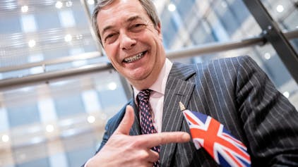 Nigel Farage gilt als eines der Gesichter des Brexits, jetzt zieht er ins britische Dschungelcamp ein. (Archivbild)